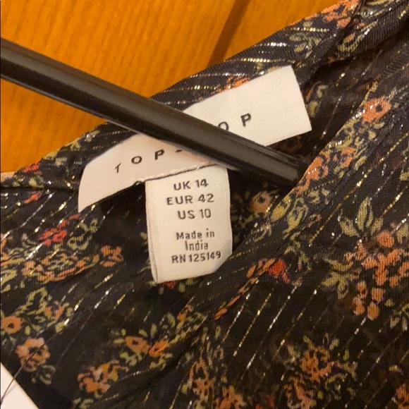 Beautiful Blouse - Picture 8 of 12